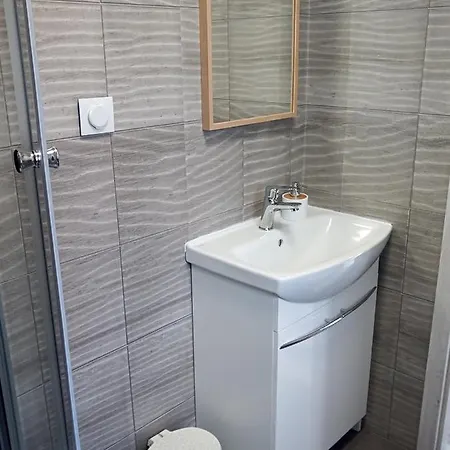 Holiday home Osrodek Wypoczynkowy Lesny Zakatek Sierakow (Greater Poland)